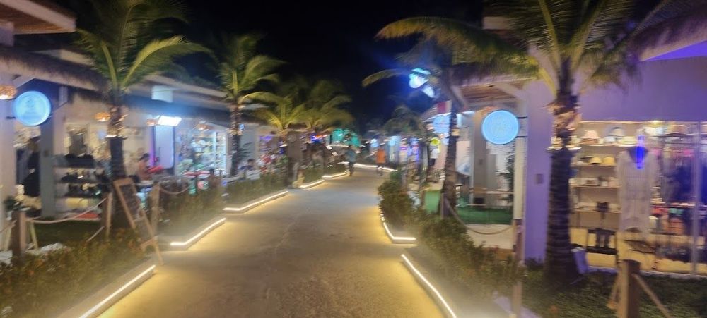 ARKbar Shopping Avenue