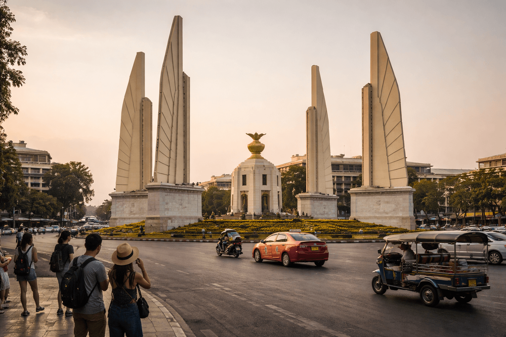 Democracy Monument Bangkok: History, Visiting Tips & Nearby Hotels