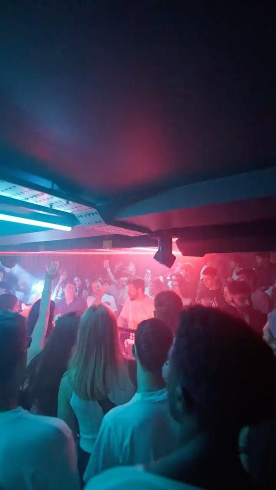 Alan Dixon at Illuzion Phuket