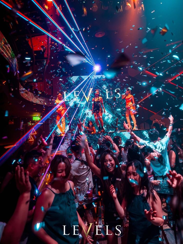 Friday Night at Levels: DJs Maysaa & Katrina with MC Lekiize