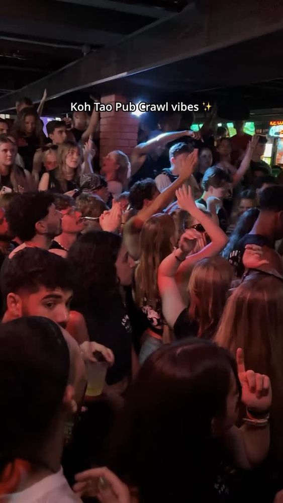 Koh Tao Pub Crawl Nights & Live Music at Choppers Sports Bar