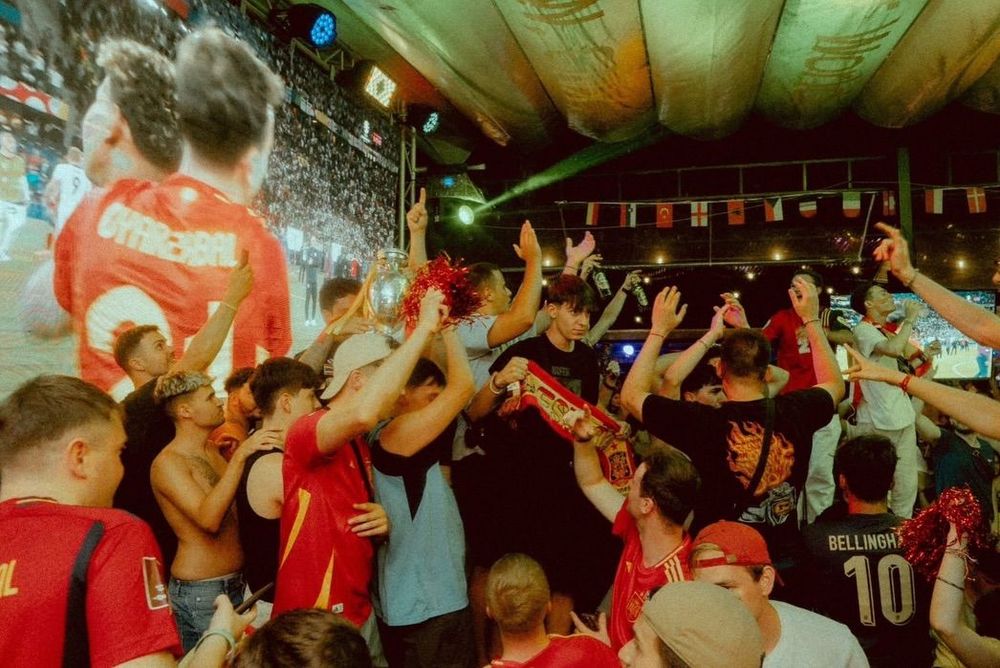 Live Football Screening