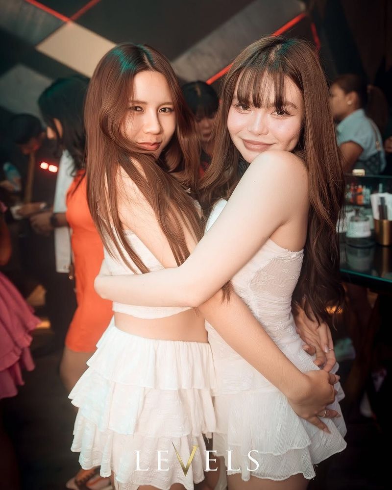 Sparkling Tuesdays at Levels