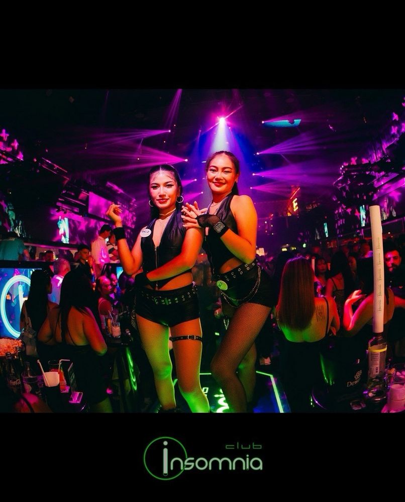Weekend Dancefloor Party