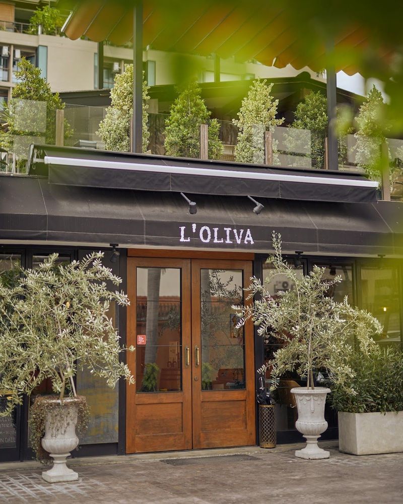 L'OLIVA Ristorante Italiano & Wine Bar