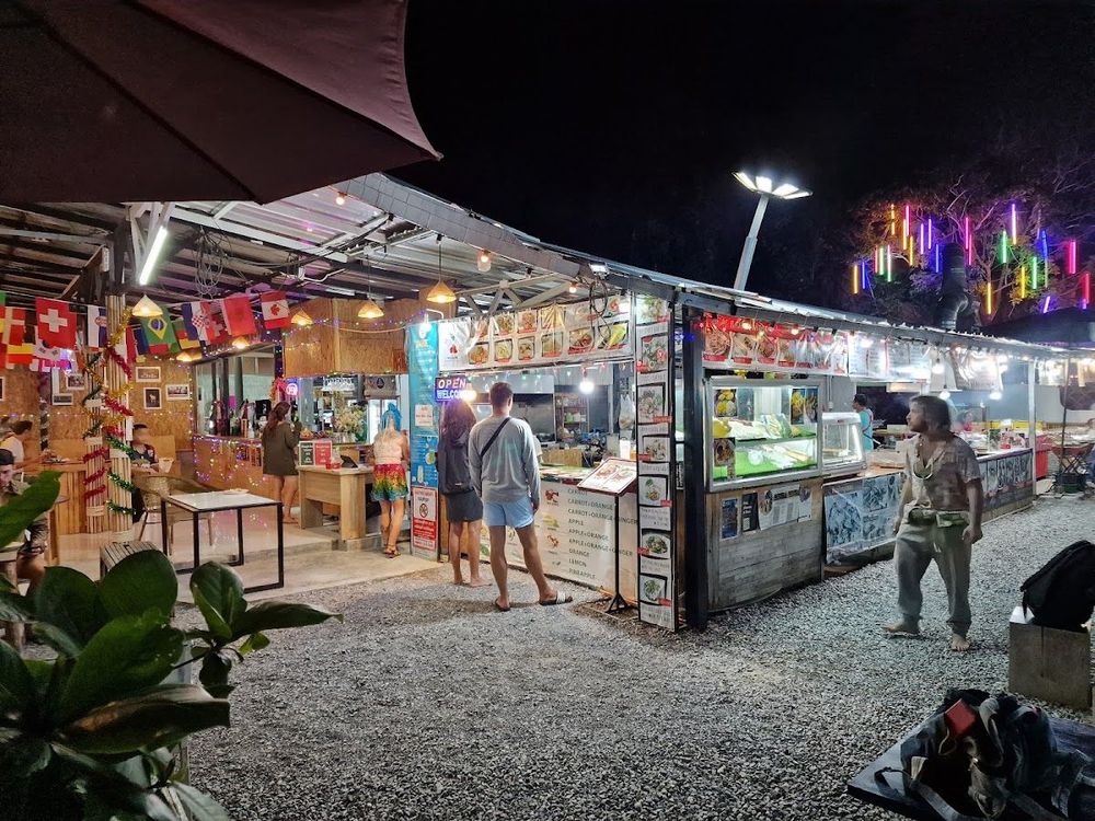 Mama Market Srithanu