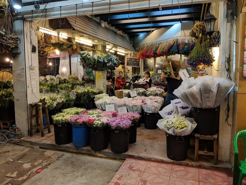 Pak Khlong Talat (Flower Market)
