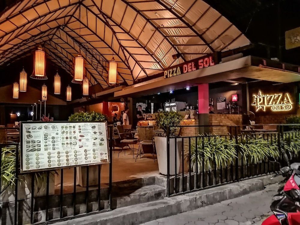 Pizza Del Sol restaurant