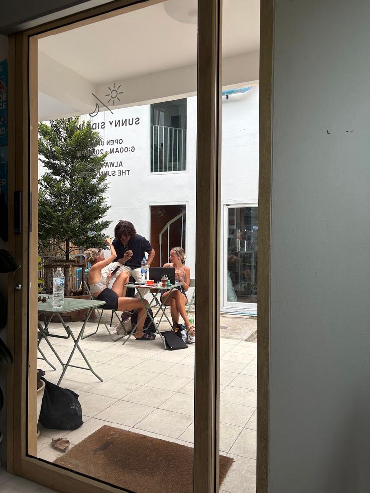 Sunny Side Up Cafe Khaosan