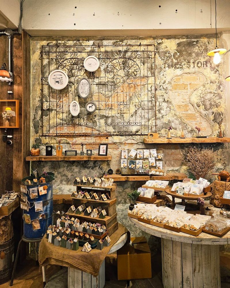 The Story 106 Co-Working Space &Cafe