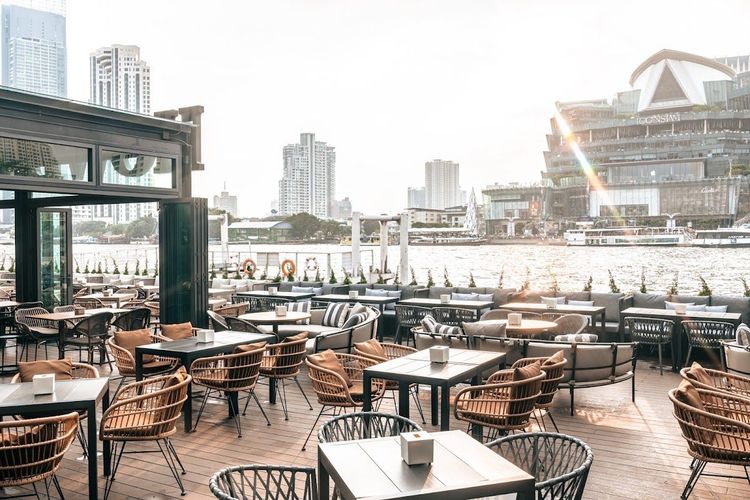 High Tide Eatery & Bar - BKK