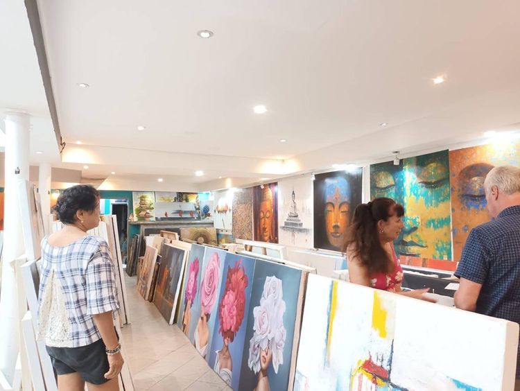 Modern Thai Art Gallery