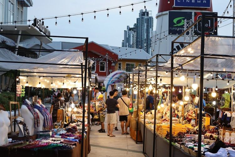 Pattaya Marina Night Market