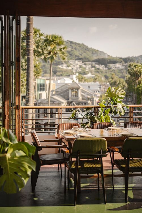 Sunlique Rooftop Restaurant