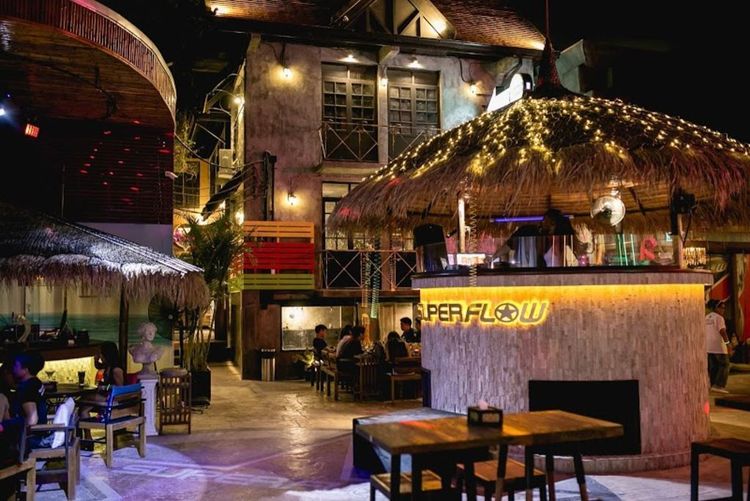 Superflow Beach Club