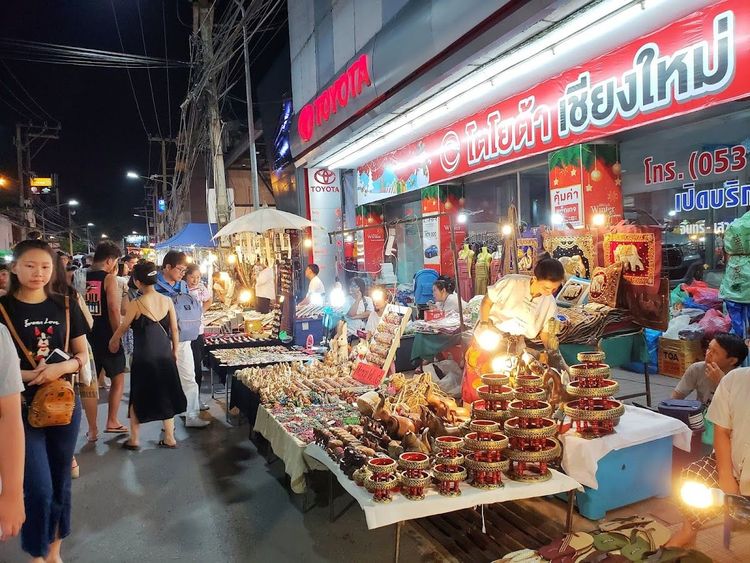 Tha Phae Walking Street