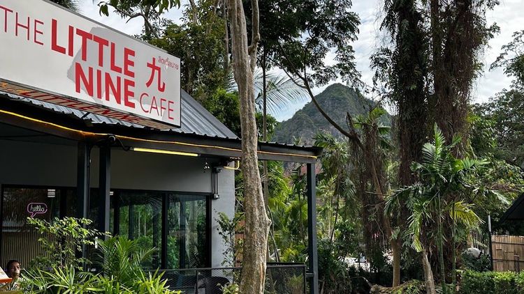 THE LITTLE NINE CAFE @ Railay