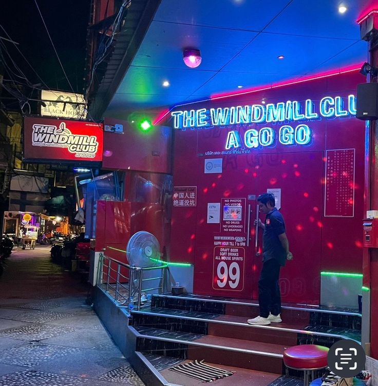 Windmill Club Agogo Bar Pattaya