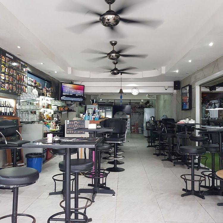 WOMBAT & KIWI BAR and Restaurant