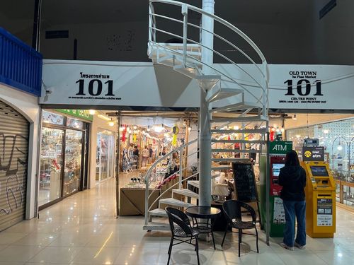 101 Old Town Tha Phae Market