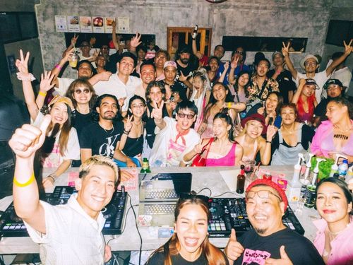 AREA81 Rooftop KARAOKE Bar / Co-working Space -HAVEN-