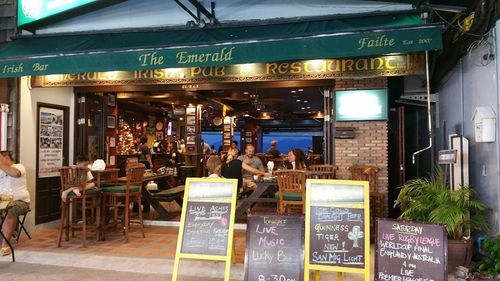 Emerald Irish Pub