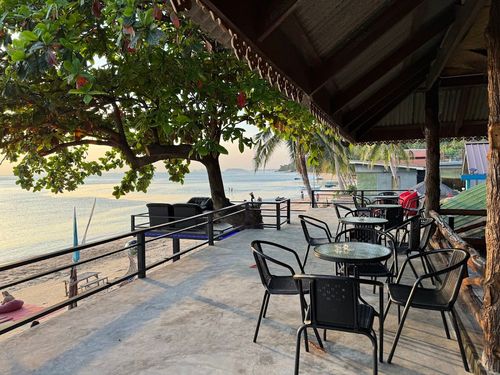 SEASIDE SUNSET bar (Haad Rin West)